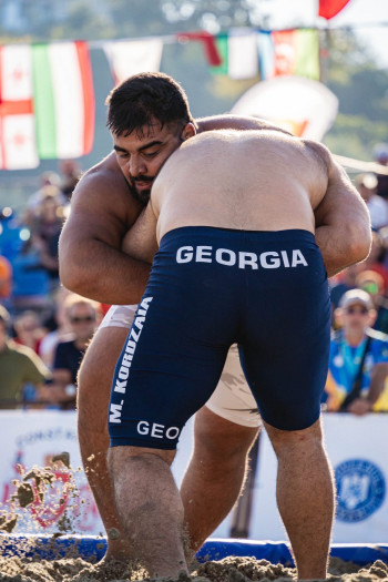 beach wrestling oyan nazariani
