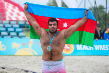 beach wrestling oyan nazariani