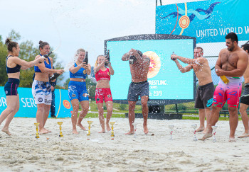 Beach Wrestling Oyan Nazariani