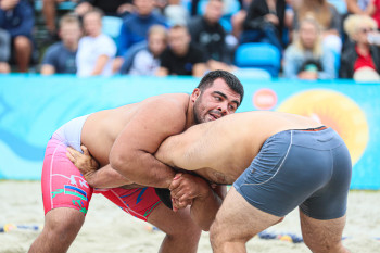 beach wrestling oyan nazariani