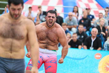 beach wrestling oyan nazariani