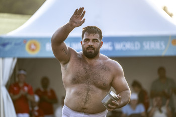 beach wrestling oyan nazariani